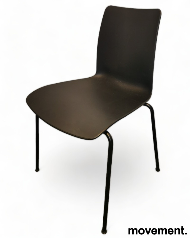 Stk. 4 Mood 4 legs Sort plast, ben i sortlakkert eik, Pent brukt Randers+Radius 1.