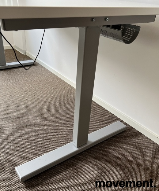 Skrivebord med elektrisk hevsenk - 2 / 3