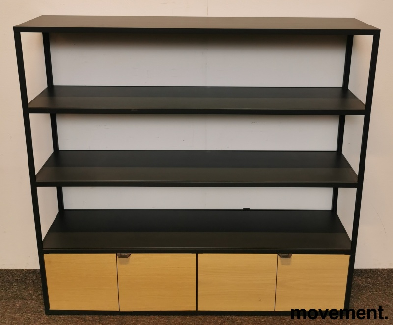 New Order 150x144cm, dør nederst