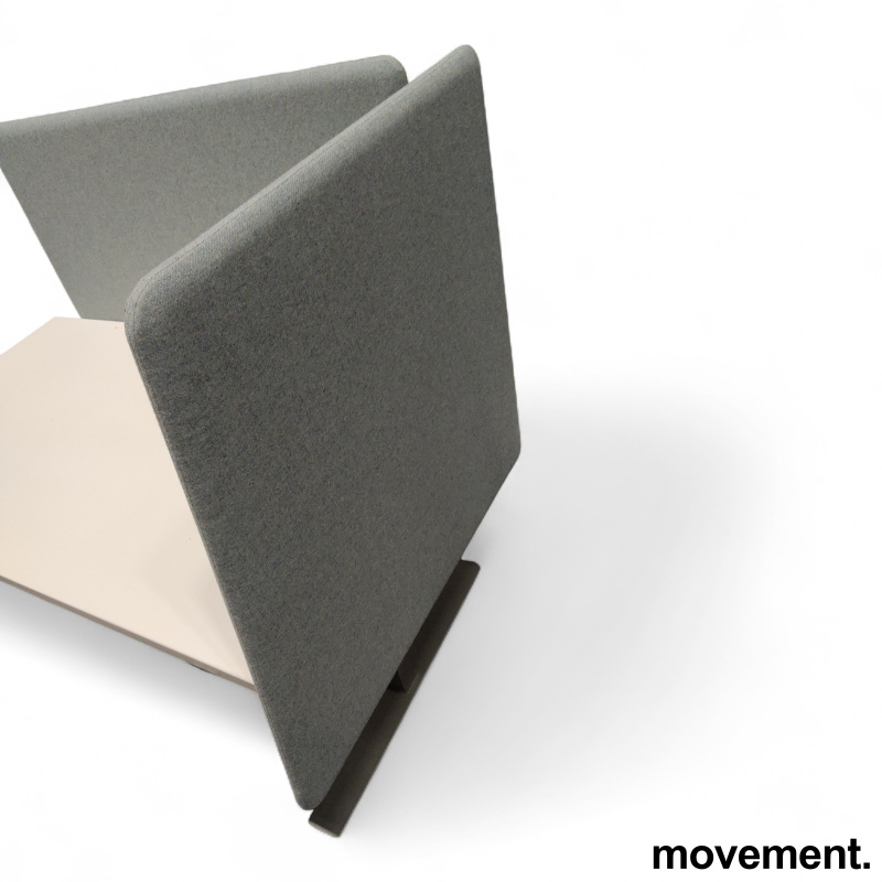 Vibe light flyby bordskillevegg