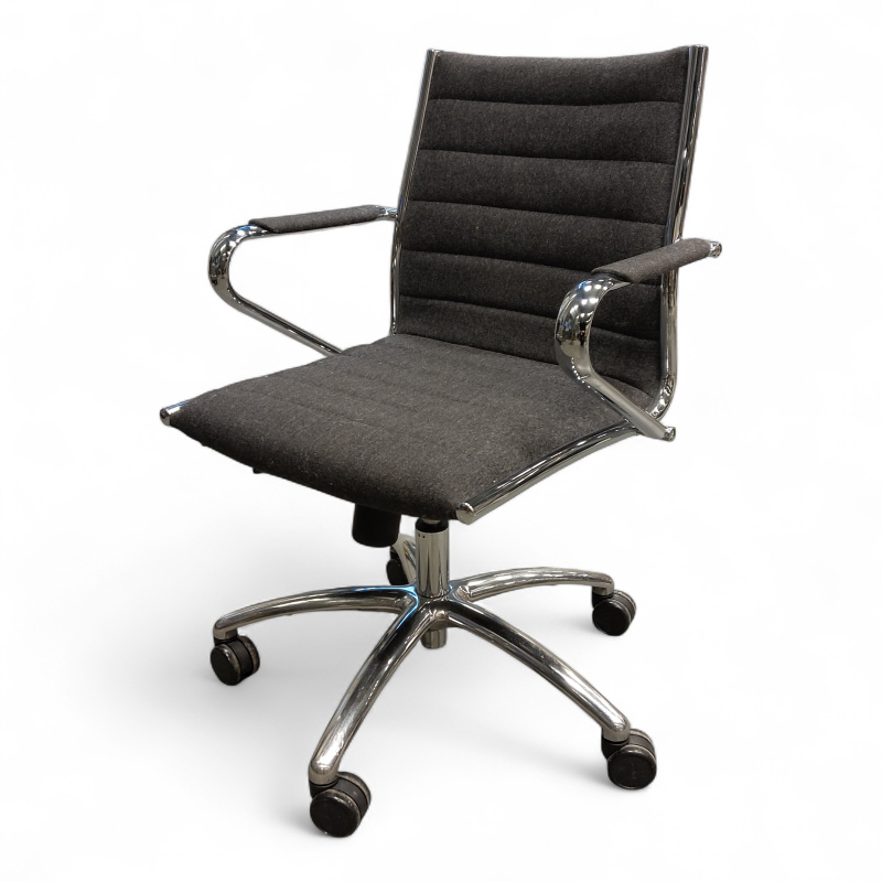 Classic Manager med armlene Mørkt