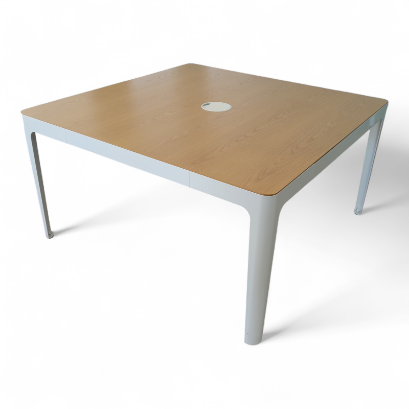 Ava 140x140cm Eik finer, understell