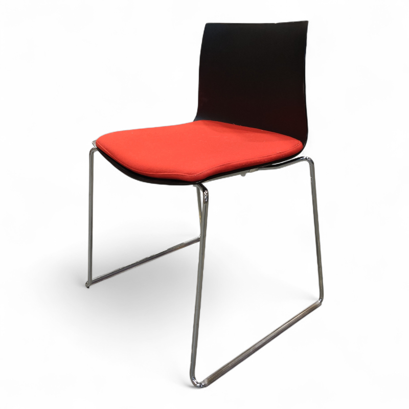 Catifa 46, 4 bein, plast Sort, pute