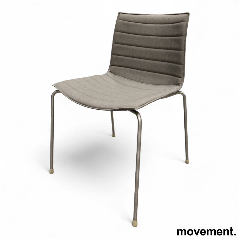 Catifa 46 fullpolstret, 4 ben Grått - 1 / 3