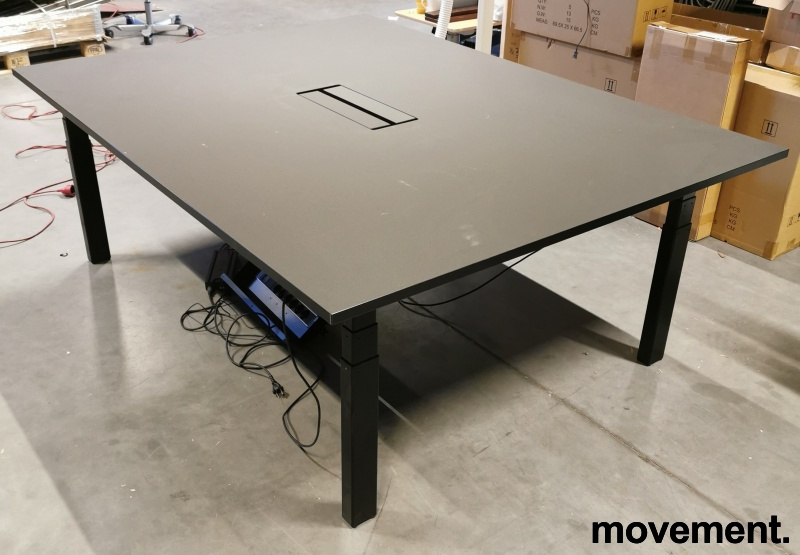 Møtebord med elektrisk hevsenk - 2 / 3