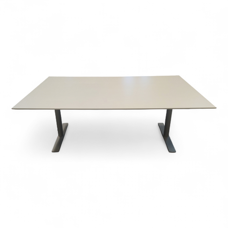 Møtebord 200x120cm Hvit laminat,