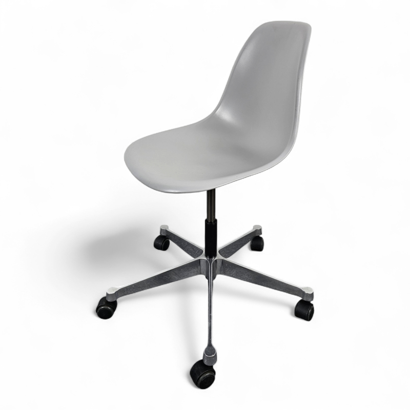 Eames Plastic side chair PSCC med