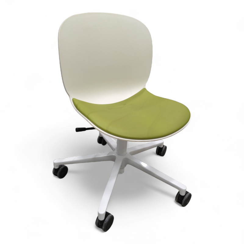 Noor 6070 med hjul polstret sete