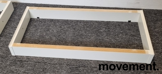 Plinth 70x34cm, 7cm høyde Hvit,