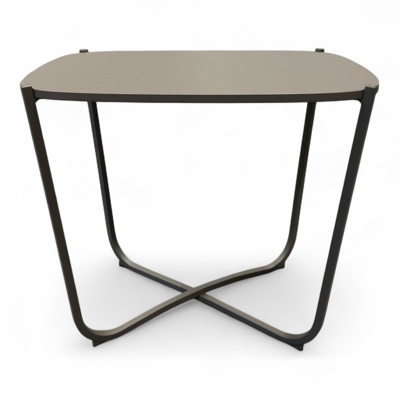 Root 34x51cm Lys grå valchromat,