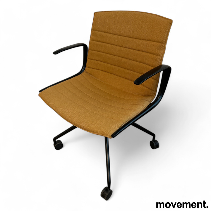 Catifa Up fullpolstret med armlener - 1 / 2