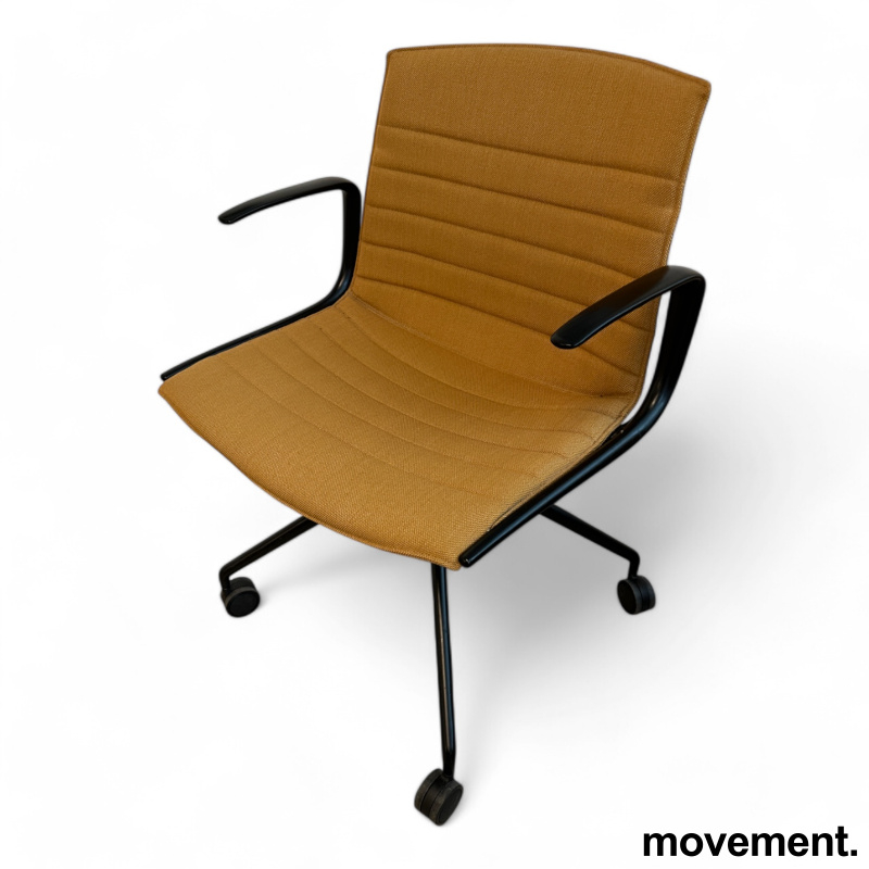 Catifa Up fullpolstret med armlener