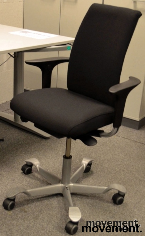 H05 5500 swingbackarmlene Sort - 2 / 3