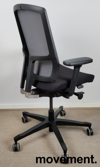 One sync mesh med armlene Sort