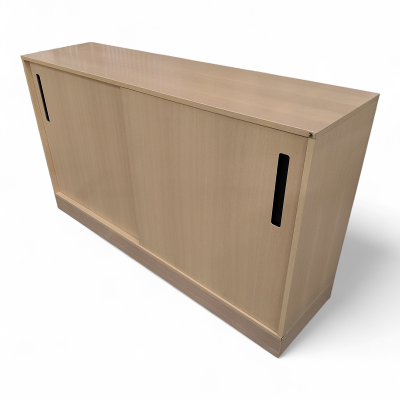 Nomono skap med skyvedører 2A4,