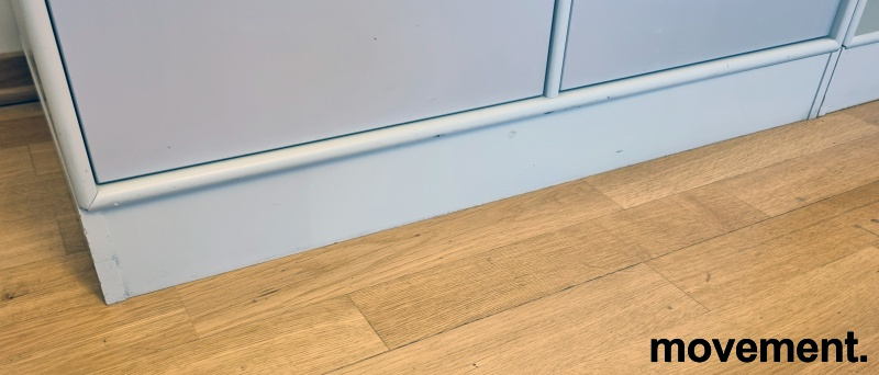 Plinth 70x34cm, 7cm høyde Lys grå,