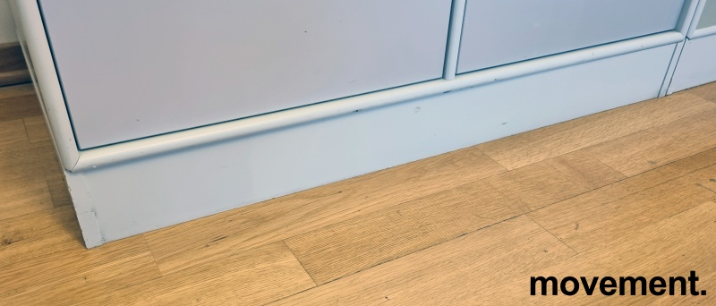 Plinth 70x34cm, 7cm høyde Lys grå,