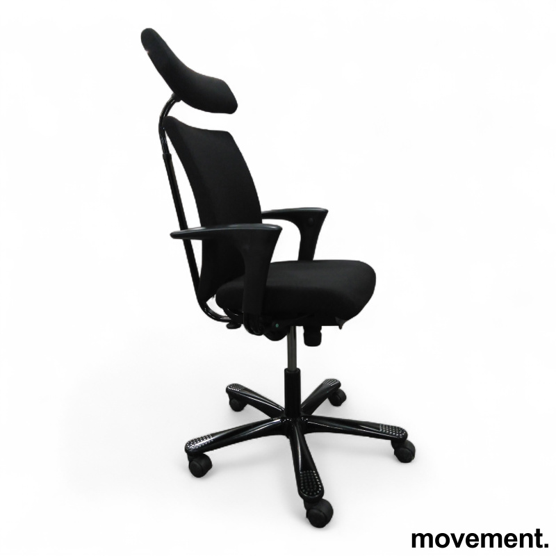 H04 4600 med nakkepute og armlene - 1 / 3