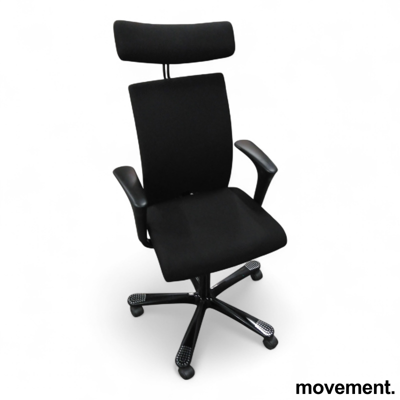 H04 4600 med nakkepute og armlene - 2 / 3