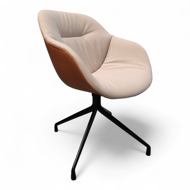 About a chair AAC 121 soft Grått