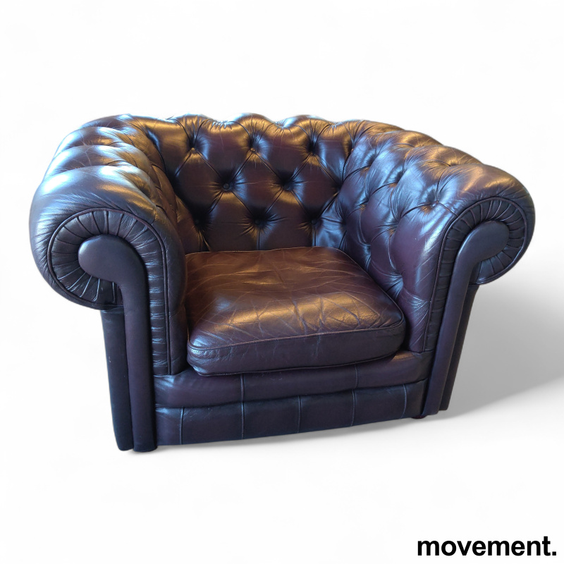 Stk. 2 Loungestol i Chesterfield-stil Brun/auberginefarget skinn, Pent brukt 4.