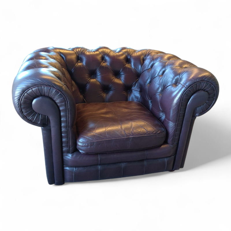 Loungestol i Chesterfield-stil