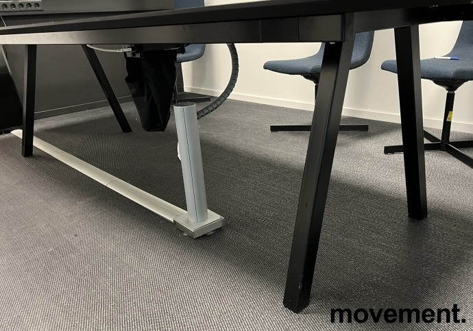 Factor møtebord 300x120/90cm