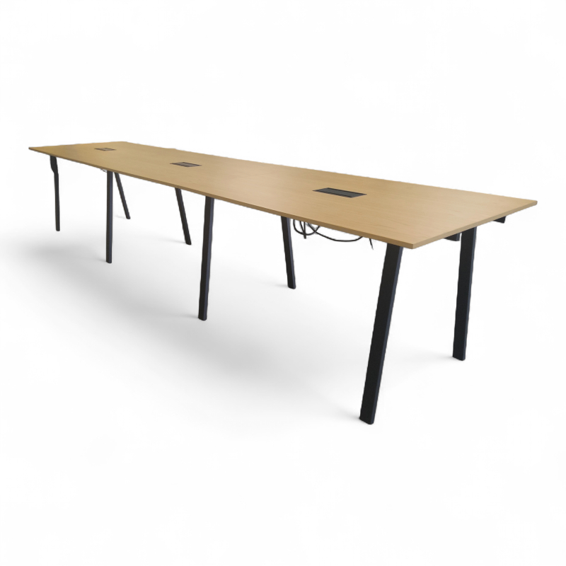 Snittsa barbord 540x120cm, høyde