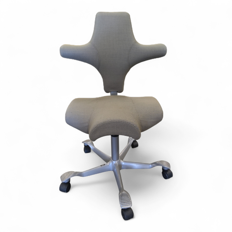 Capisco 8106 standard høyde Lyst