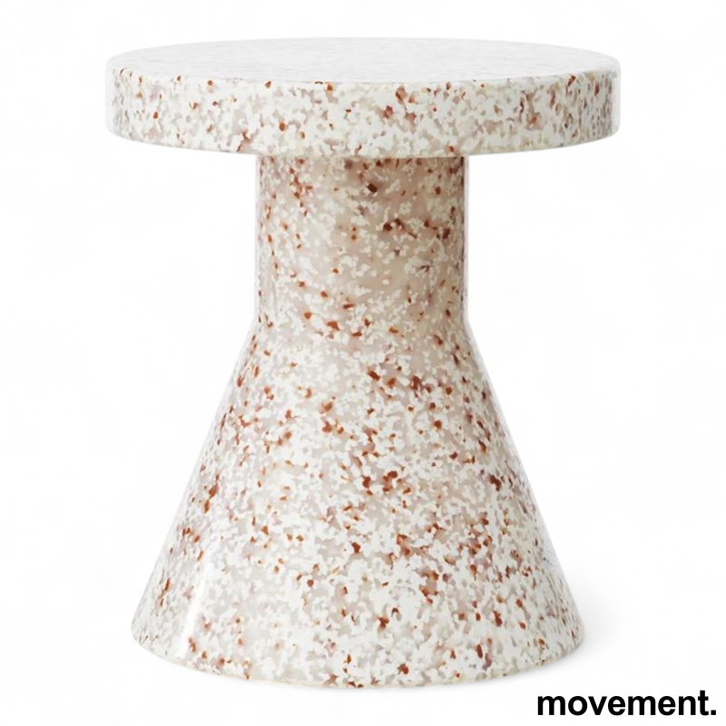 Stk. 1 Bit Stool Cone Hvit med rødorange flekker, Pent brukt Normann Copenhagen 1.