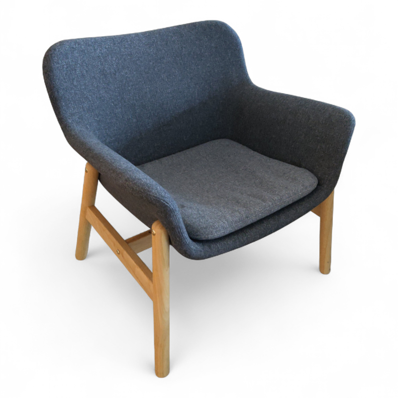 Vedbo Mørk grå, lys grå pute, Pent