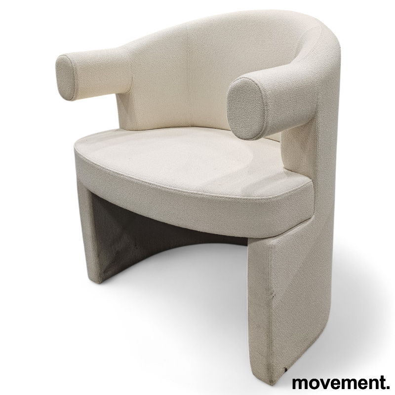 Stk. 4 Burra chair Hvitt bouclestoff, Pent brukt Normann Copenhagen 9.