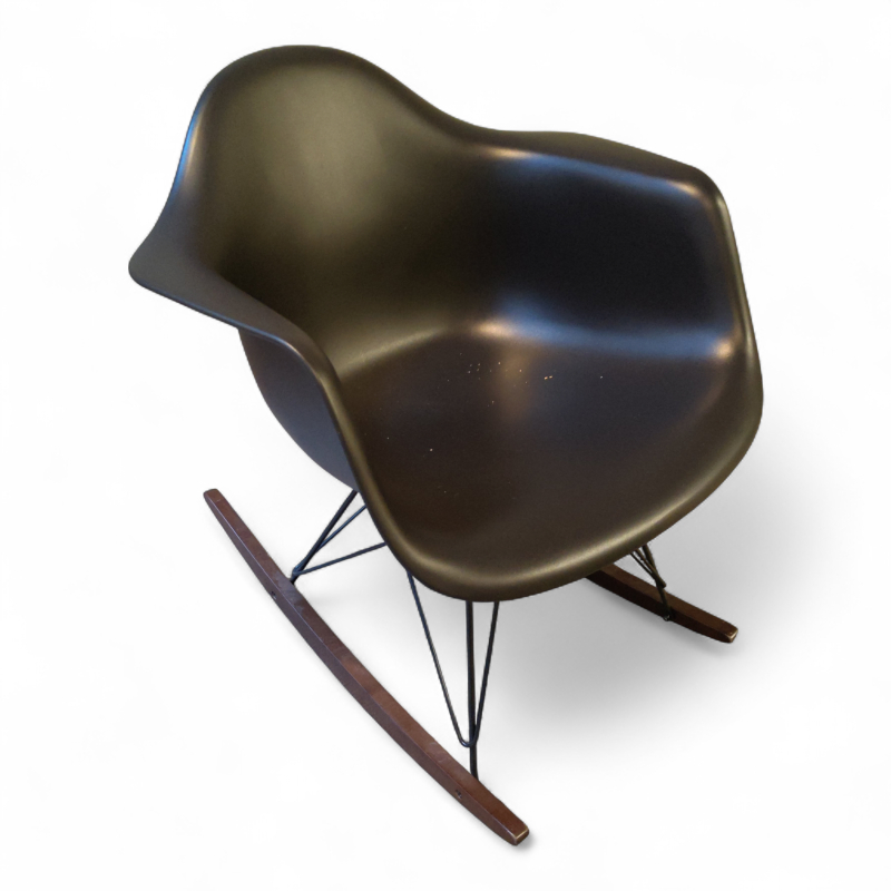 Eames Plastic Armchair RAR