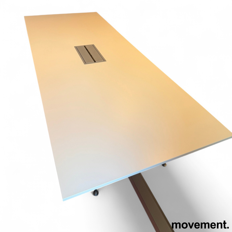 DO1100 møtebord 280x110cm Hvit - 1 / 2