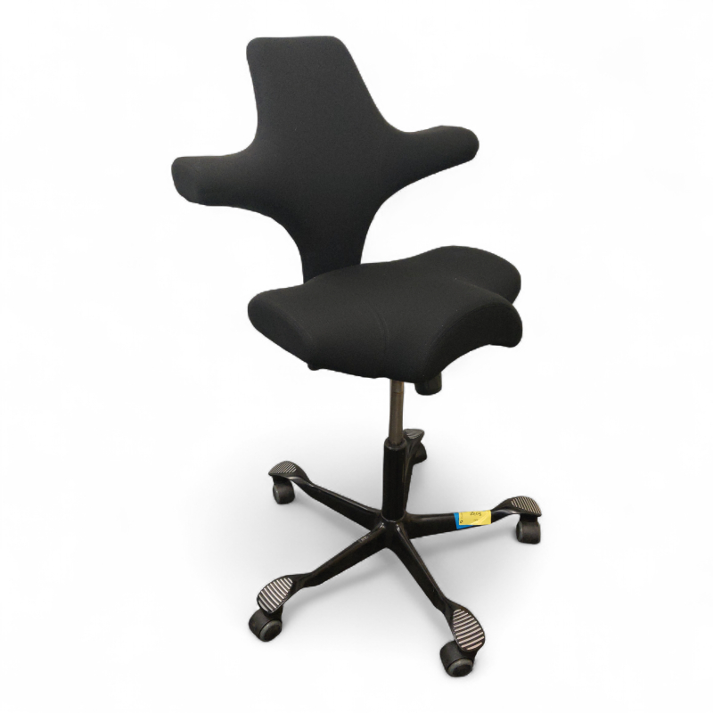 Capisco 8106 standard høyde Sort