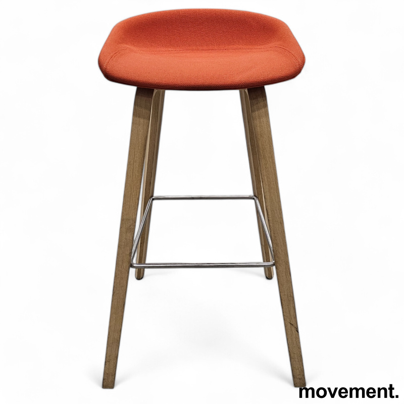 About a stool AAS 33 fullpolstret