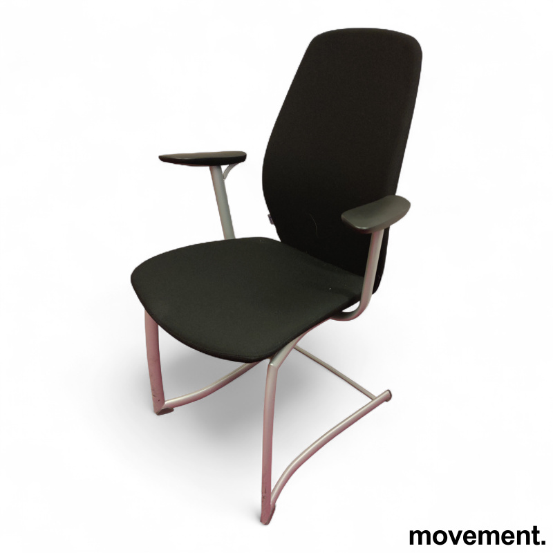 Plus 377 med armlene Sort stoff - 1 / 2