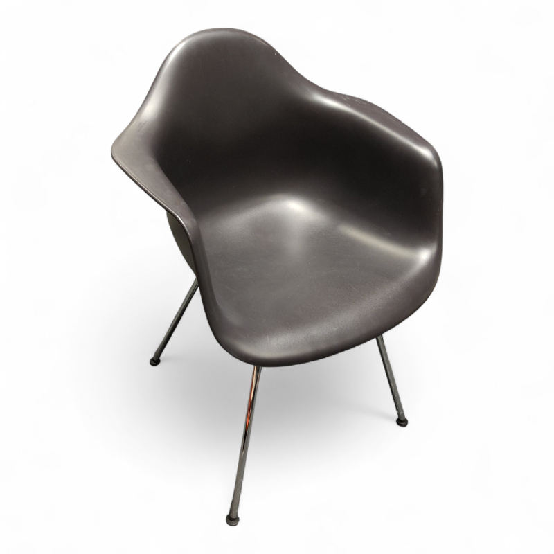 Eames Plastic Armchair DAX Sort
