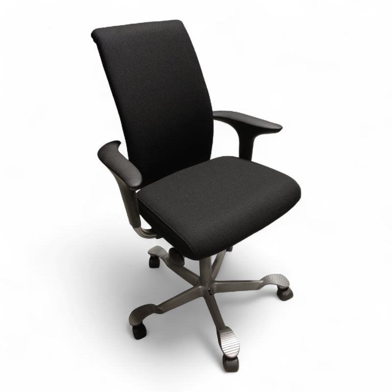 H05 5500 swingbackarmlene Sort