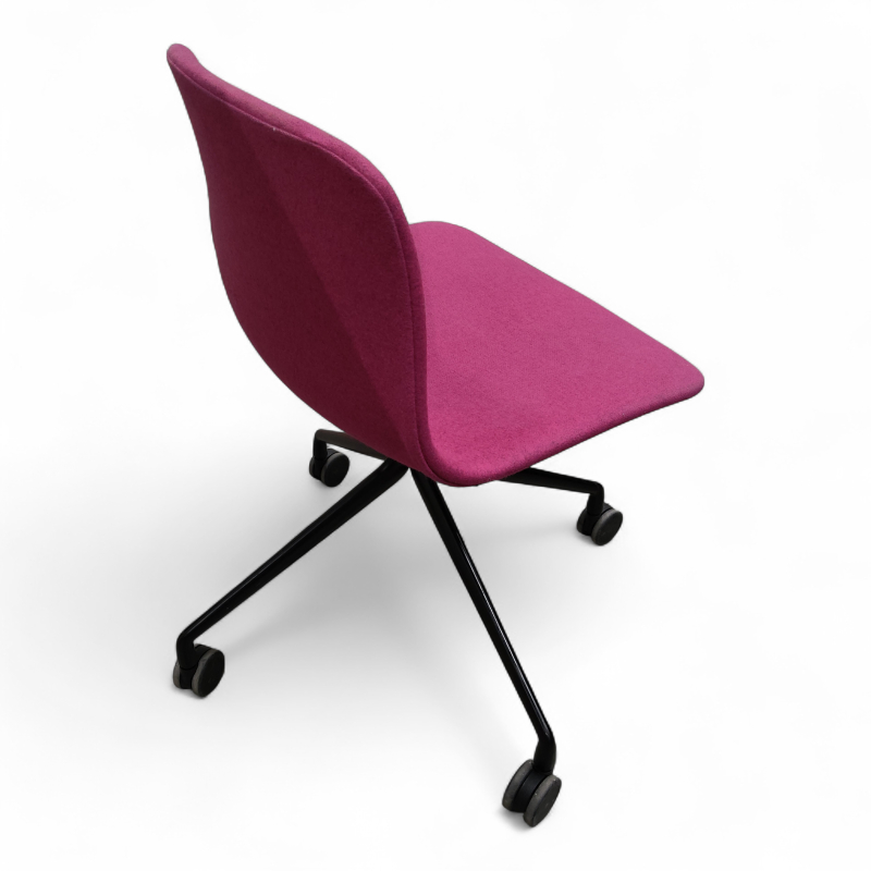 About a chair AAC 15 fullpolstret