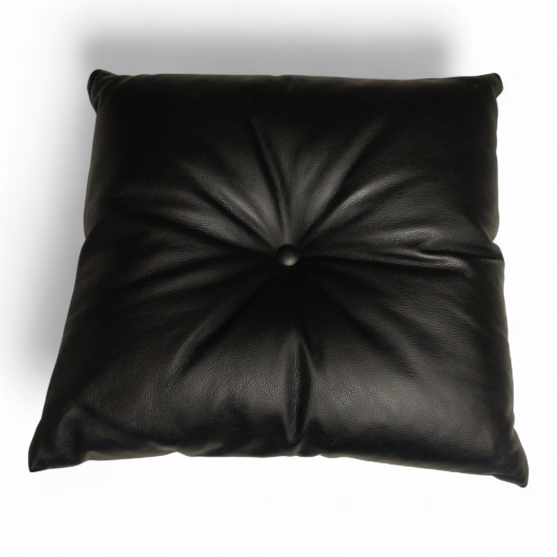 Nooa Pyntepute 42x42cm Sort skinn,