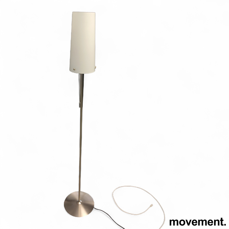 P-9065 Gulvlampe Opalglass, stål, - 1 / 2