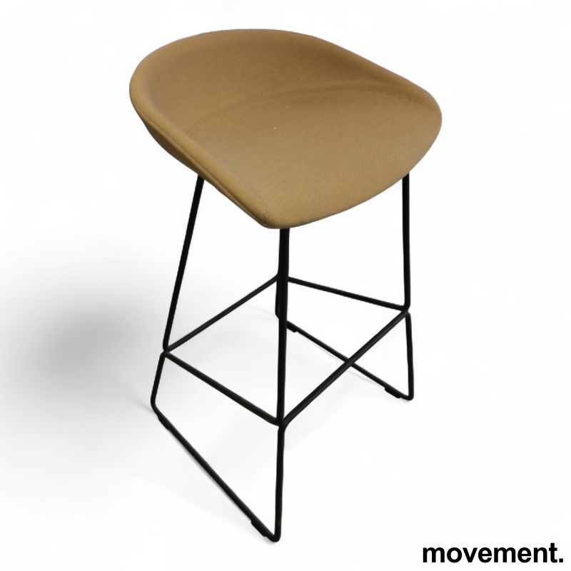 About a stool AAS 39 fullpolstret - 1 / 2
