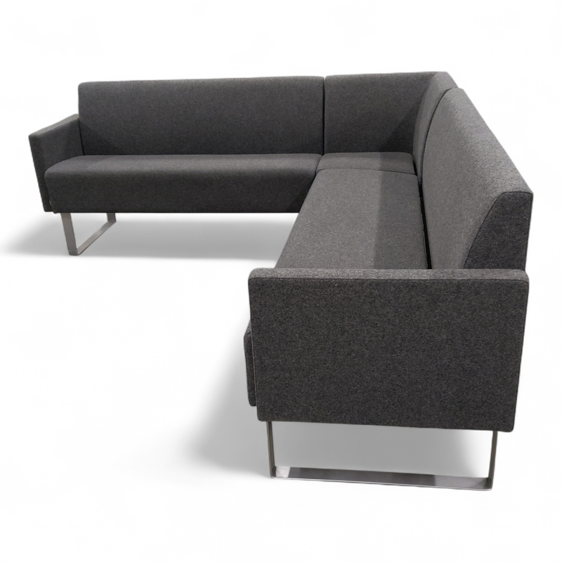 Monolite hjørnesofa 2+3-seter Mørkt