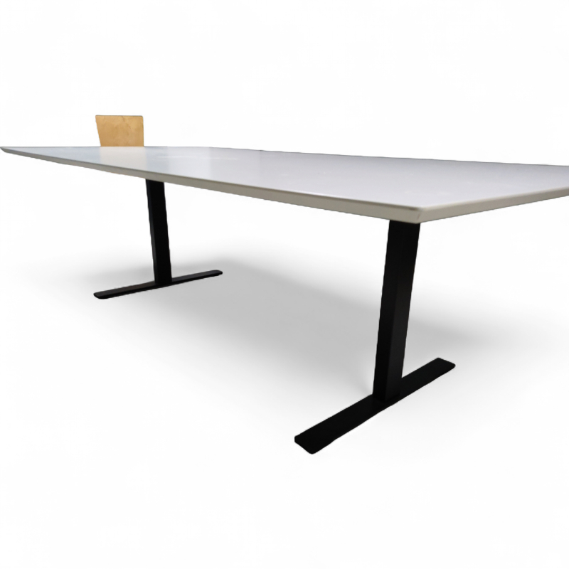 Delta møtebord 240x120cm Hvit