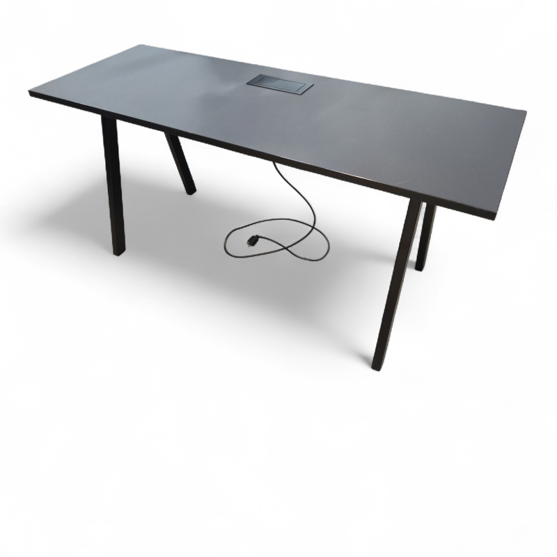 Factor lite skrivebord 160x60cm