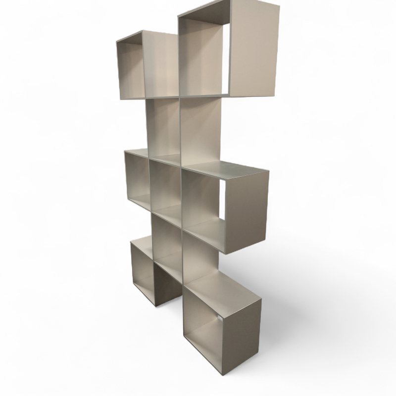 Pause reol Aluminium, Pent brukt