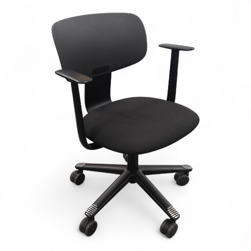 Tion 2140 med armlene Sort stoff,
