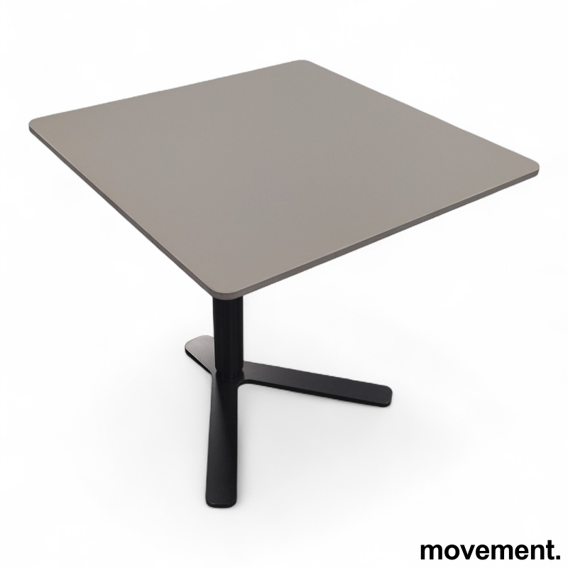 Yo square table 50x50cm Grå laminat - 1 / 3