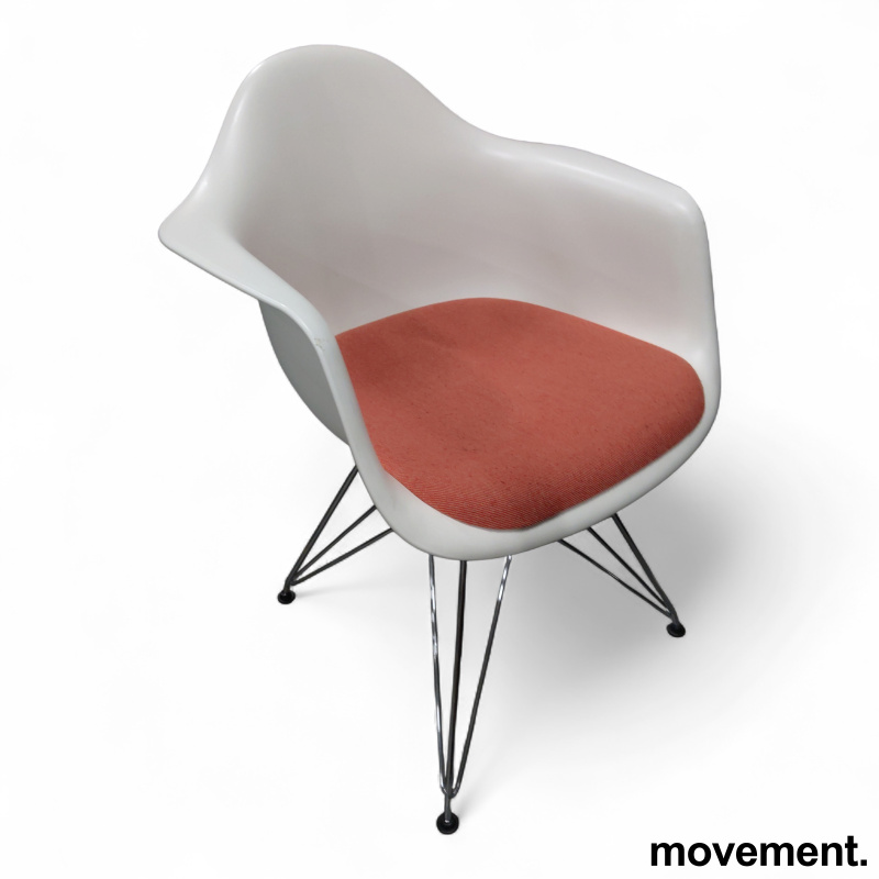 Eames Plastic Armchair DAR med - 1 / 2